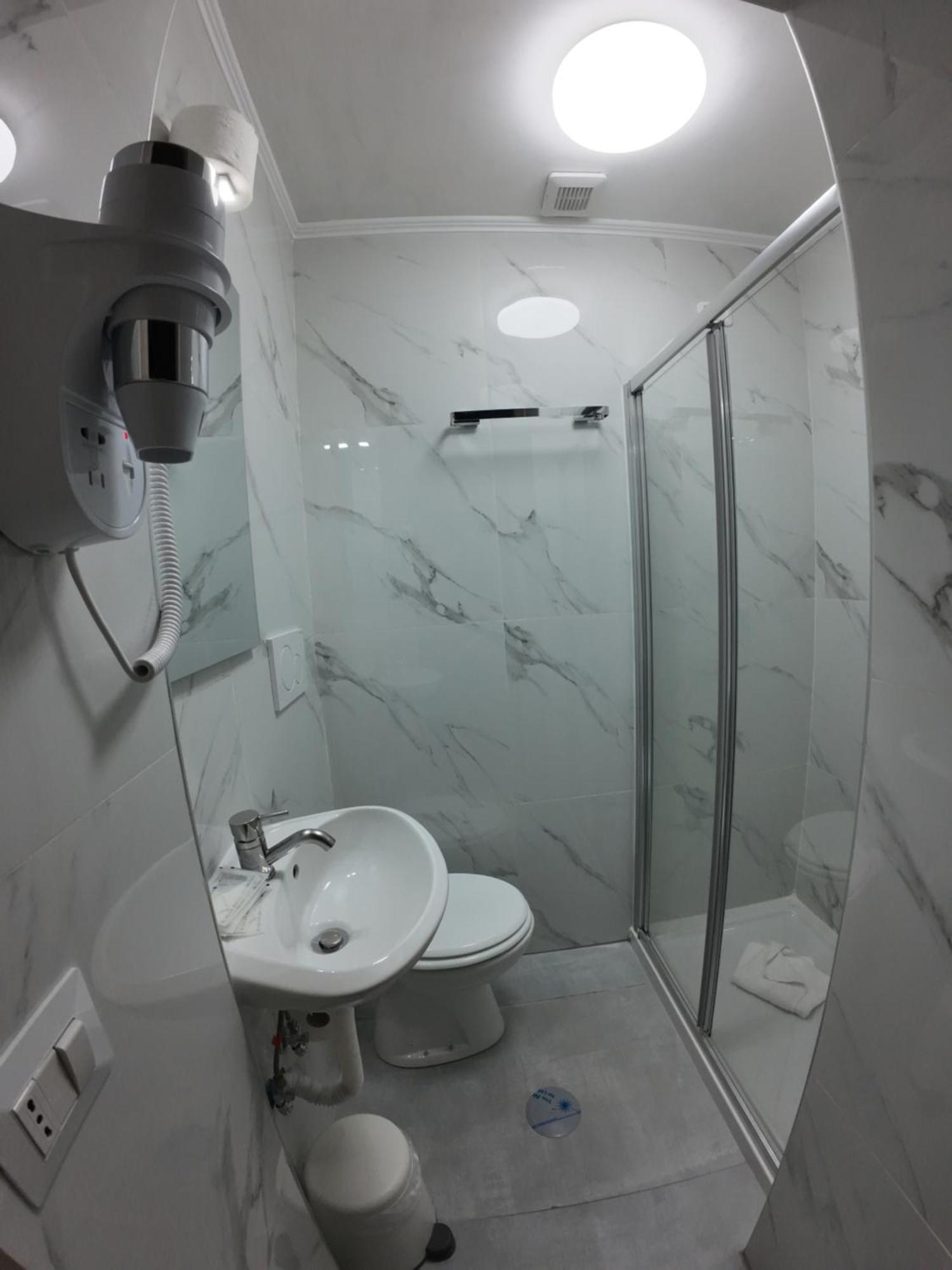 Kaydee Guesthouse روما المظهر الخارجي الصورة