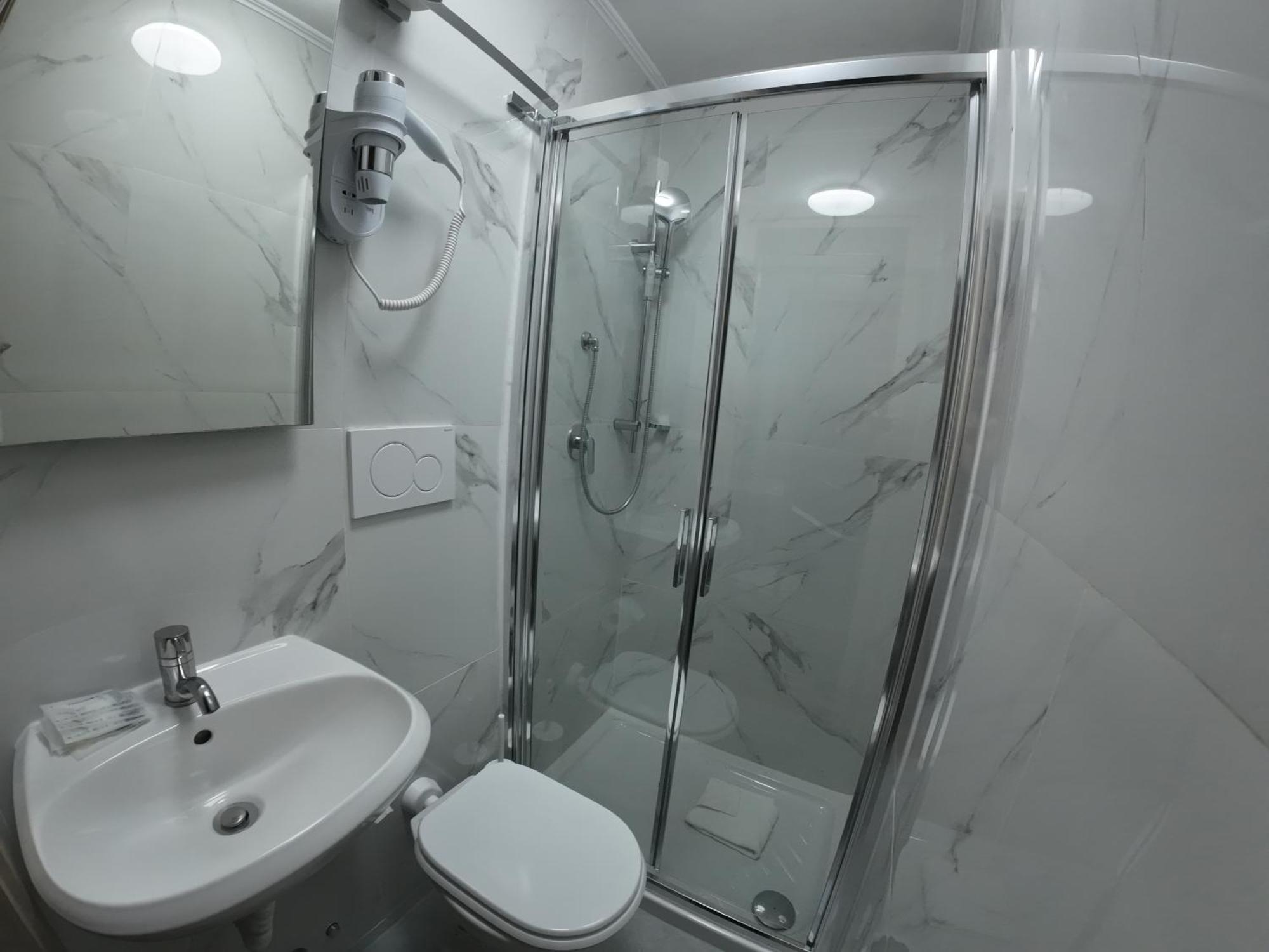 Kaydee Guesthouse روما المظهر الخارجي الصورة